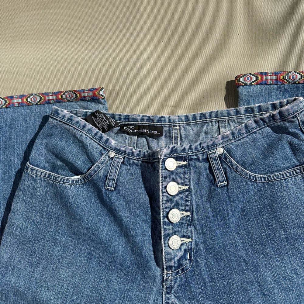 No Boundaries Denim Blue Jeans Flare With Aztec Detail Womens size 5